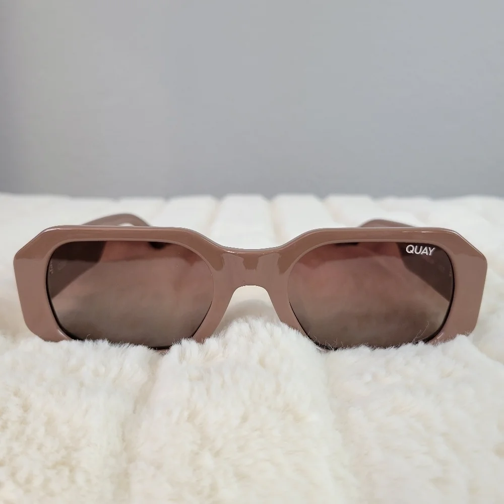 QUAY // ltd ed retro-chic 80's geo-injection oat tan frames brown lenses